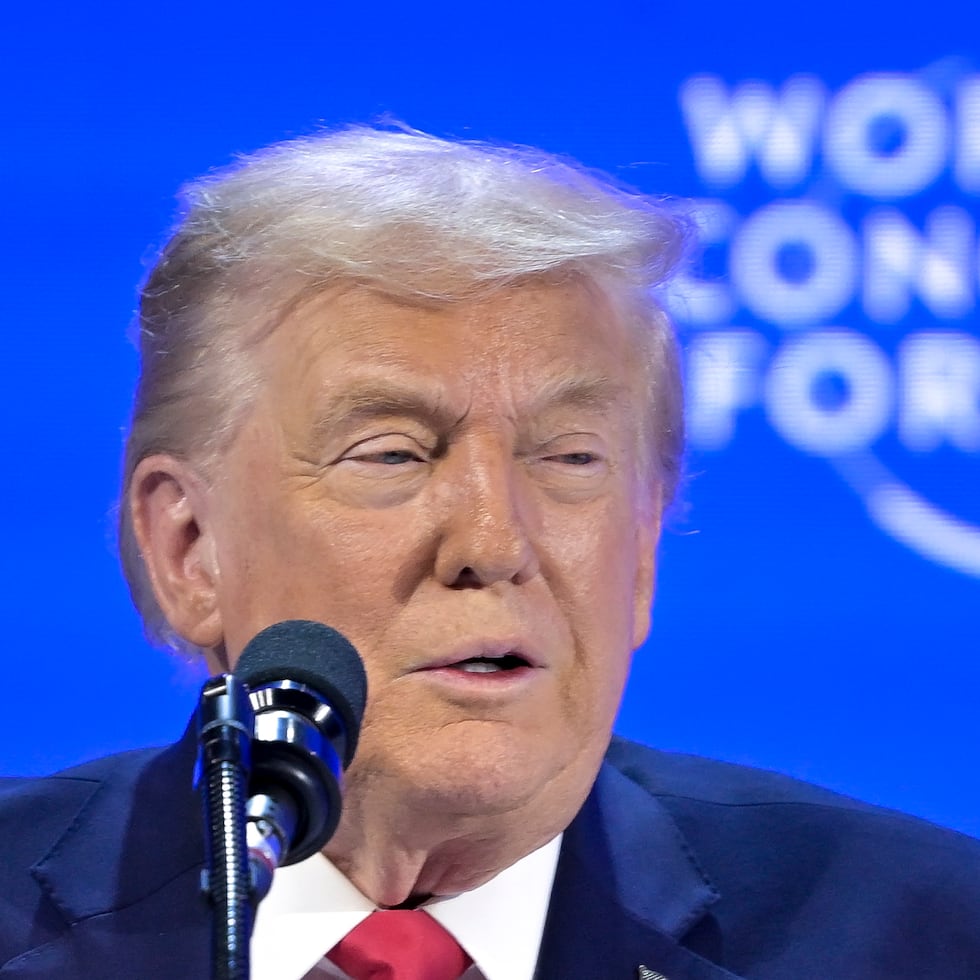 El presidente de Estados Unidos, Donald Trump, pronuncia su discurso especial en la 56ª reunión anual del Foro Económico Mundial (WEF) en Davos, Suiza. (EFE/EPA/GIAN EHRENZELLER)
