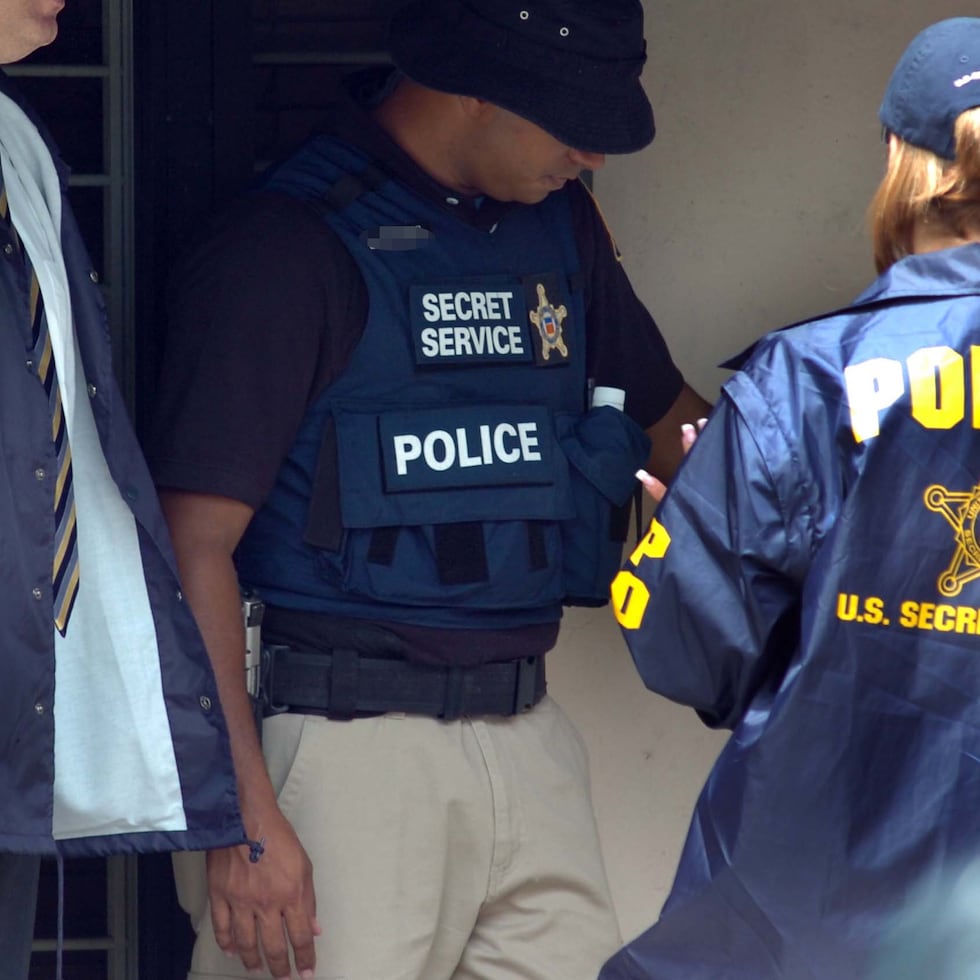 La investigación estuvo a cargo del Servicio Secreto de los Estados Unidos, junto con la Oficina del Inspector General de la Administración de Pequeñas Empresas, del Departamento del Tesoro, la división de Investigaciones Criminales del Servicio de Rentas Internas y oficiales locales.