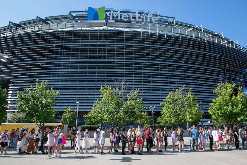 Vista exterior del MetLife Stadium de East Rutherford, en Nueva Jersey, donde habrá partidos de la fase de grupos y se jugará la final por el título del Mundial.