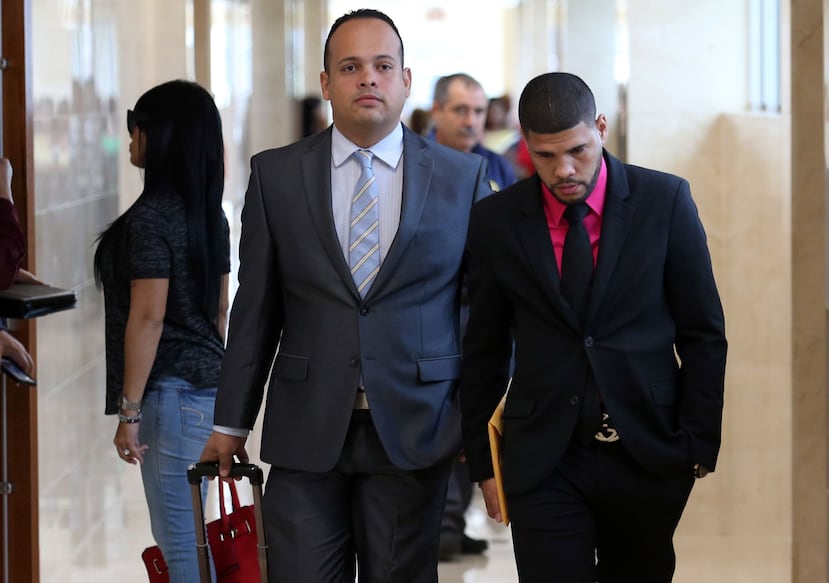 Juan Manuel "Juanma" López junto a su abogado Rafael Borrás Pabón.