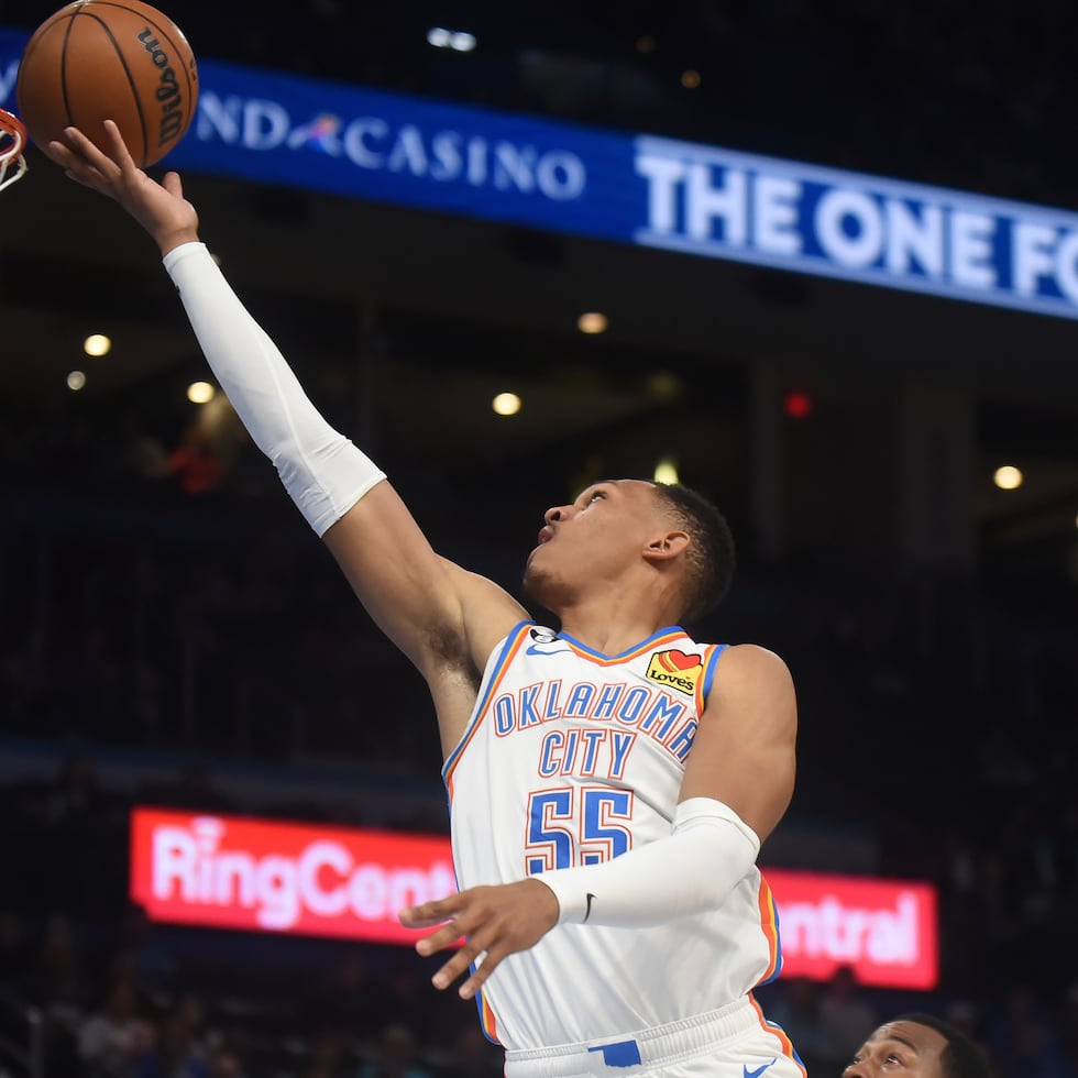 Darius Bazley, aquí en uniforme del Thunder en la NBA, jugó con Ponce nueve partidos en 2025.