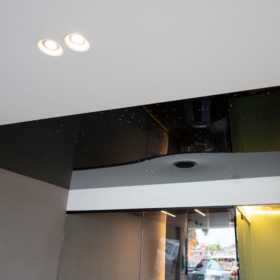 La empresa puertorriqueña Vecta Design Caribe inaugura su primer "showroom" Imperium Stretch Ceiling, Lighting & Design en Bayamón este mes.