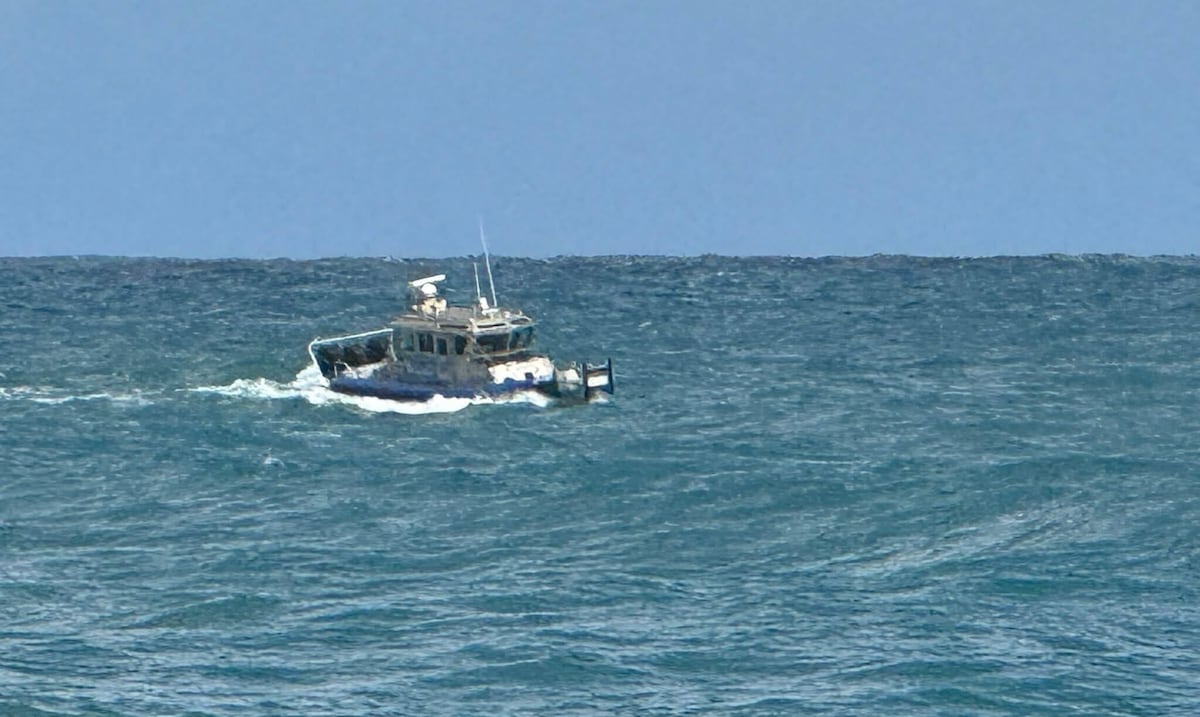 “El mar está embravecido”: sigue la búsqueda de joven desaparecido en Manatí en medio de condiciones adversas