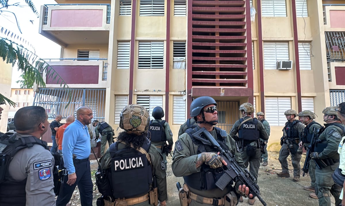 Investigan a organización criminal que se ha apoderado de apartamentos en residencial público de San Juan