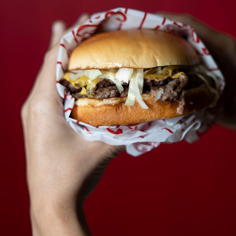 Smash burger, del nuevo local Smassh & Crispy.