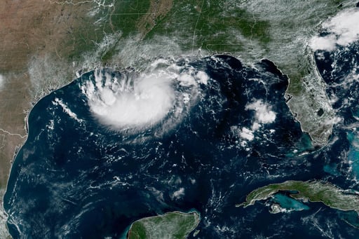 Imagen de la cobertura de: Alertan por tormenta tropical en las costas de Luisiana y Texas
