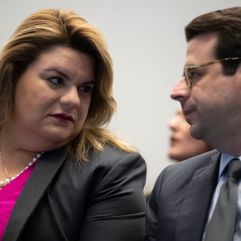 Governor Jenniffer González talks with her chief of staff, Francisco Domenech, who also ran her campaign for governor in 2024.