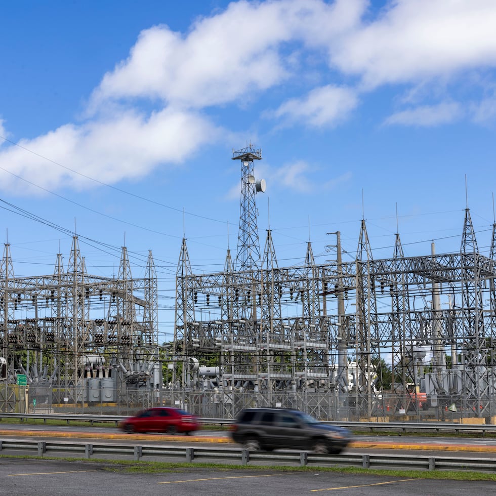 Legisladores federales piden acción al gobierno federal sobre los apagones en Puerto Rico.