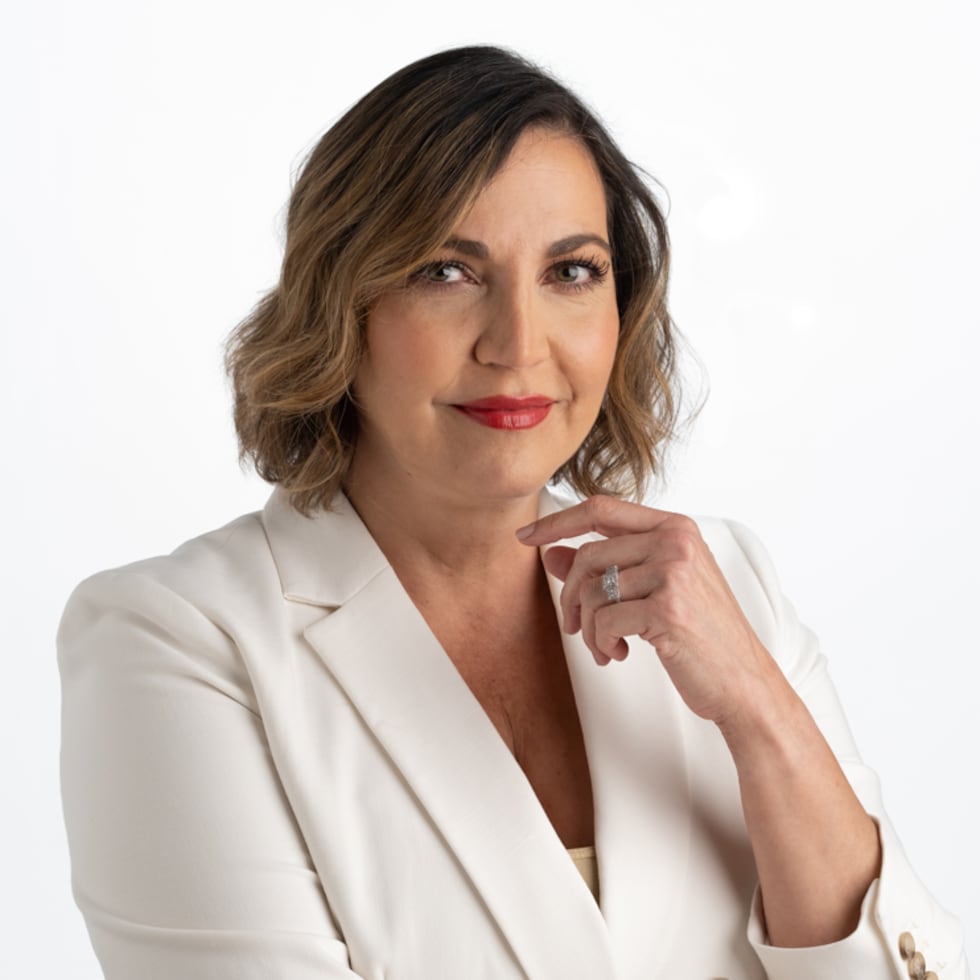 Actualmente, la periodista Celimar Adames es ancla en "Las Noticias" de TeleOnce.