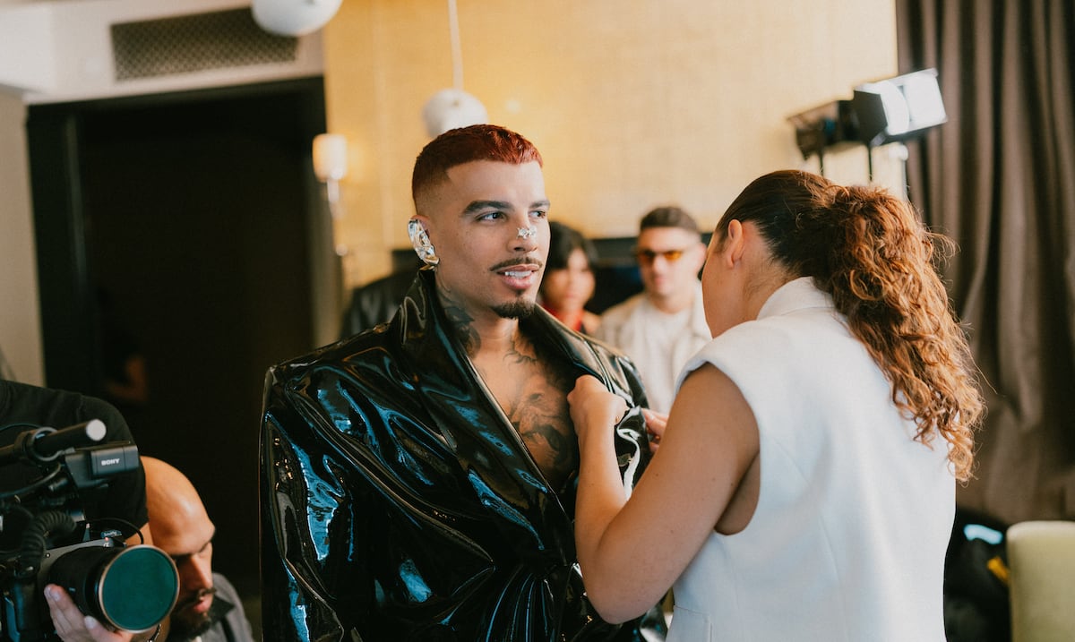 BTS: Rauw Alejandro muestra cómo se preparó para la Met Gala