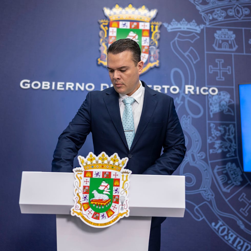 En 2023, Hiram Torres Montalvo (foto) fue designado la jefatura del DACO, pero el entonces gobernador, Pedro Pierluisi, retiró el nombramiento porque no tenía los votos mínimos para ser confirmado.