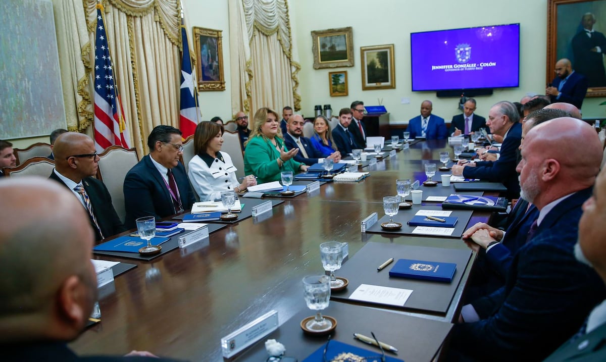 Gobernadora anuncia la salida de Francisco Domenech y de Itza Garcia de la secretaría de la Gobernación