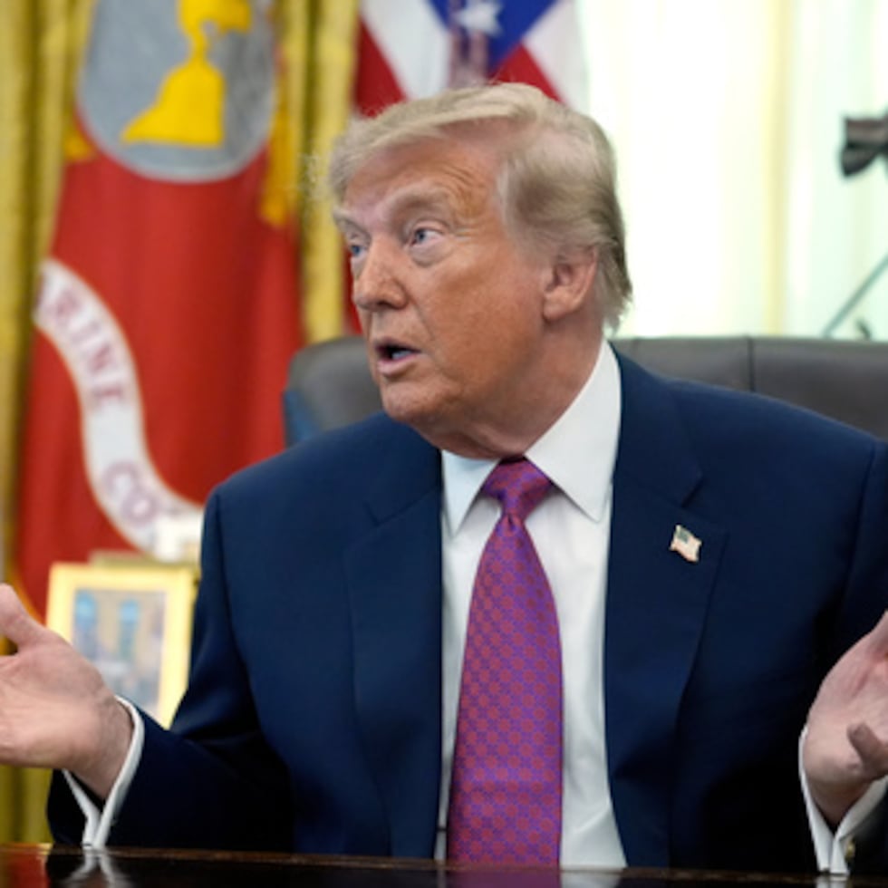 A menos de 70 días de las elecciones, Trump pide al Supremo aplicar nuevas restricciones al voto por correo.