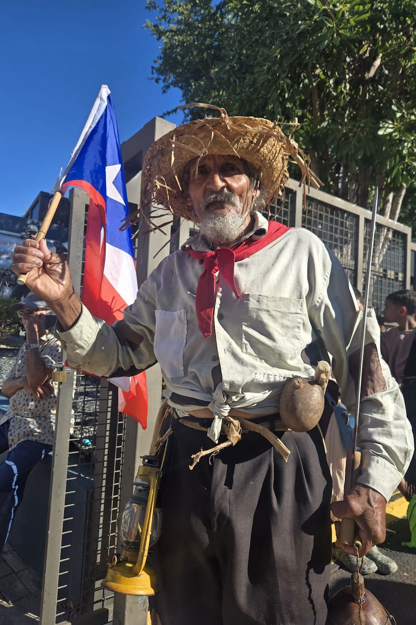 José Madera de San Germán vestido de jíbaro.