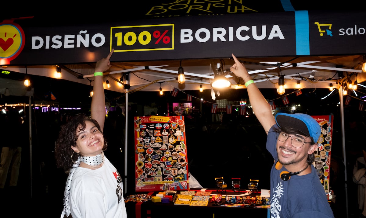 Salón Boricua: la empresa que lleva 8 años contando la historia de PR en stickers