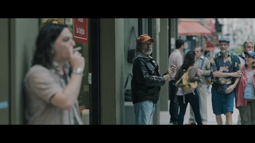 Guillermo Francella, en uno de los roles que interpreta en "Homo Sapiens", disponible en algunas salas de cine en Puerto Rico.