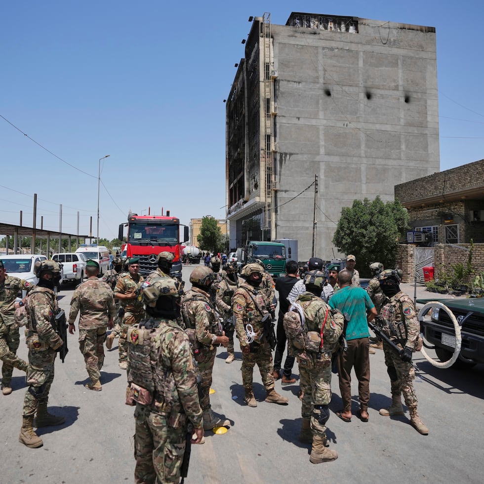 La embajada reiteró su recomendación de nivel máximo de “no viajar” y urgió a los estadounidenses presentes en Irak a salir del país lo antes posible.