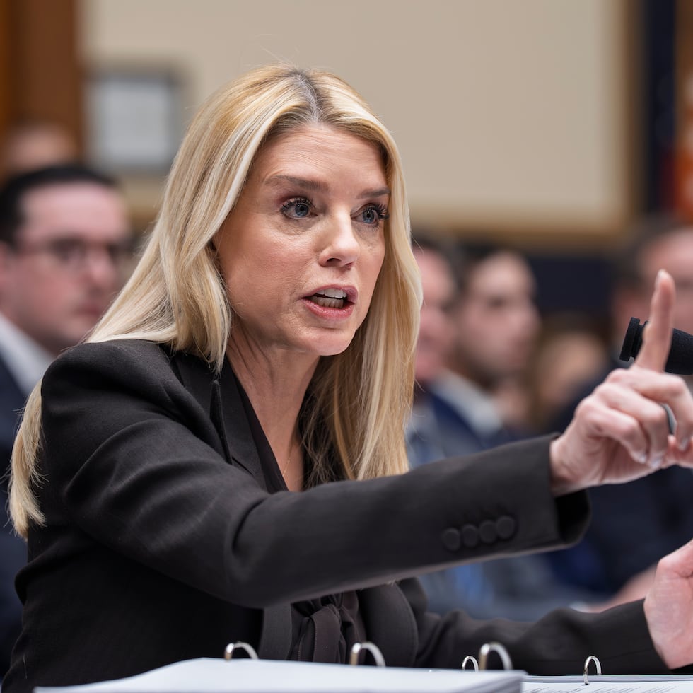 La Fiscal General Pam Bondi testifica ante una audiencia de supervisión del Comité Judicial de la Cámara de Representantes en el Capitolio en Washington, el miércoles 11 de febrero de 2026, en Washington.