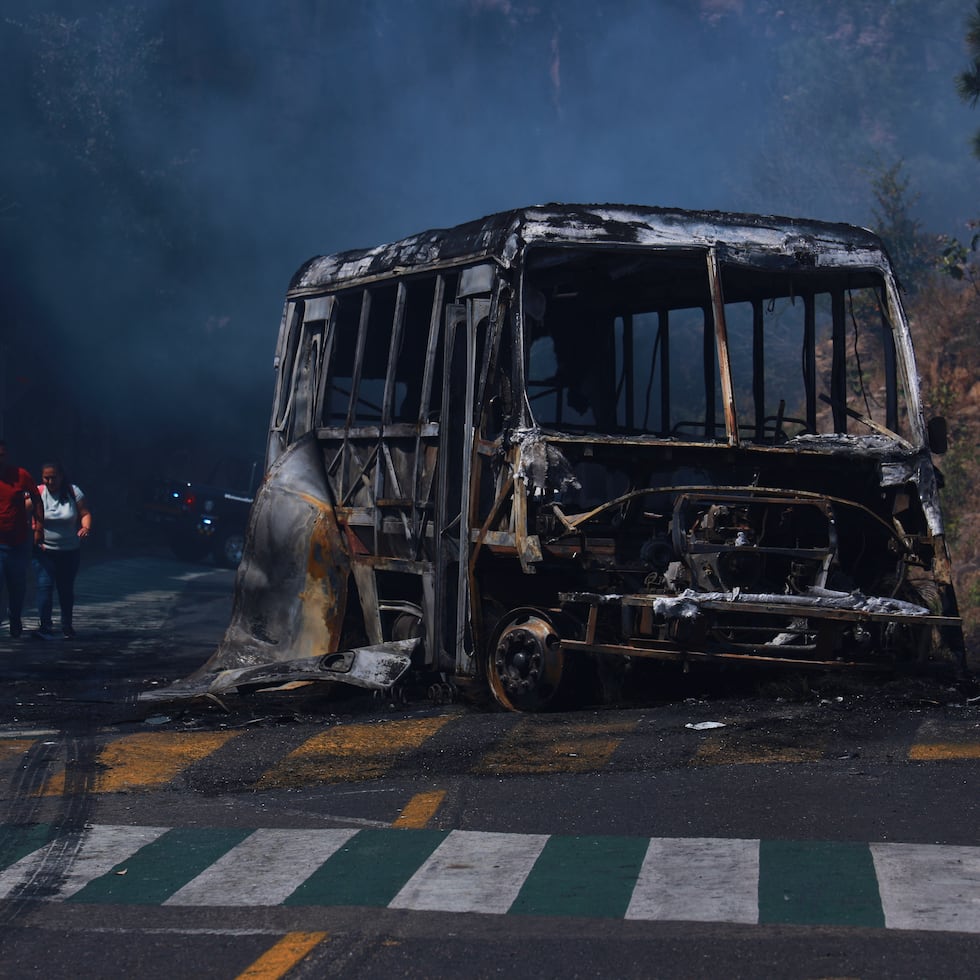 Oseguera Cervantes dirigió el cártel como si fuera una fuerza paramilitar, y lanzó sonados ataques directos a las fuerzas de seguridad.