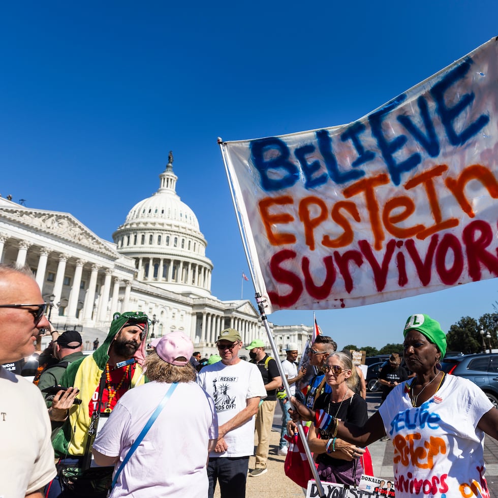 Las sobrevivientes del escándalo de tráfico sexual de Jeffrey Epstein han liderado la batalla en favor de la publicación de los archivos del fallecido financiero.