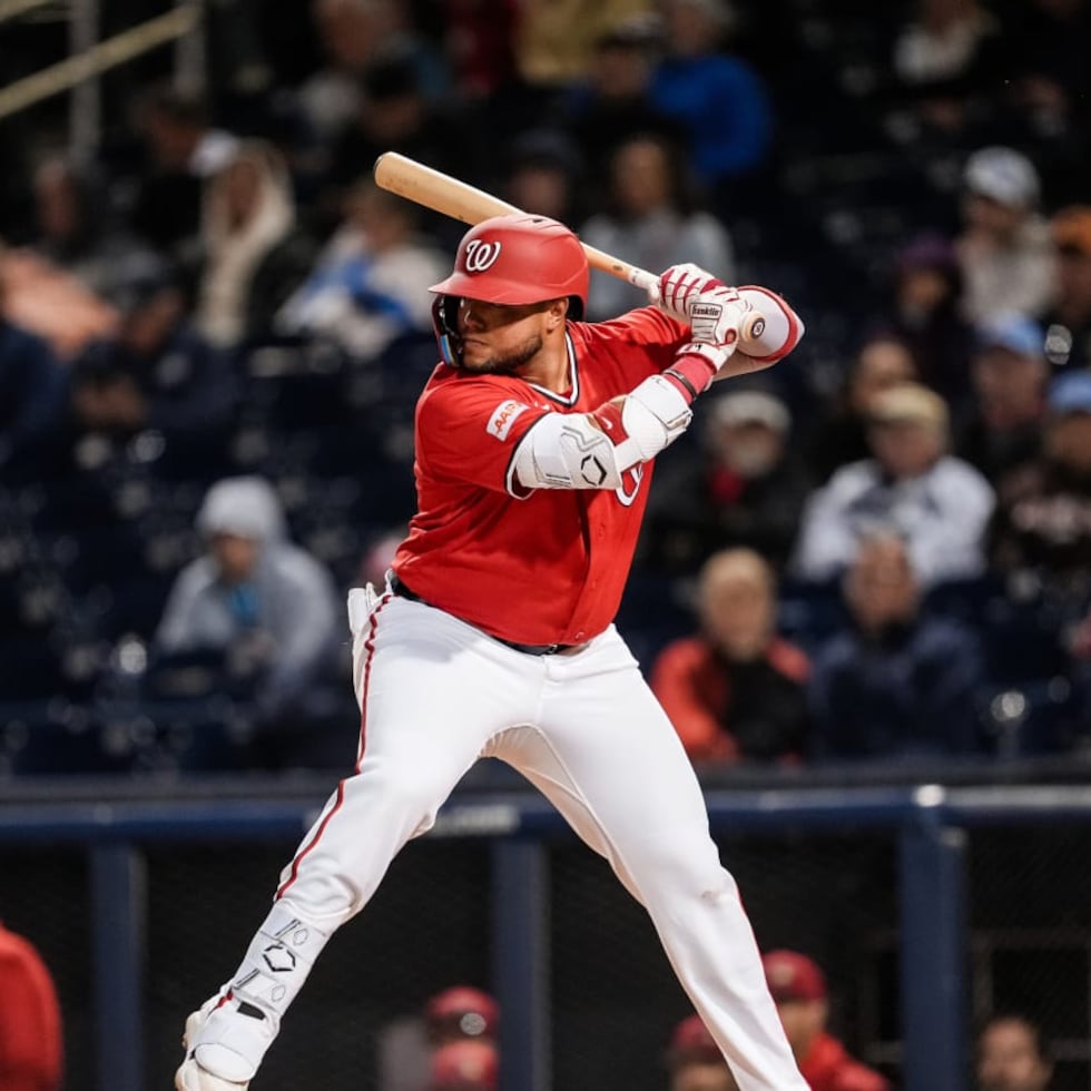 Abimelec Ortiz conectó un doblete en el segundo turno de su primer partido en las Grandes Ligas con los Nationals de Washington. Luego del encuentro, fue enviado nuevamente a Triple A.