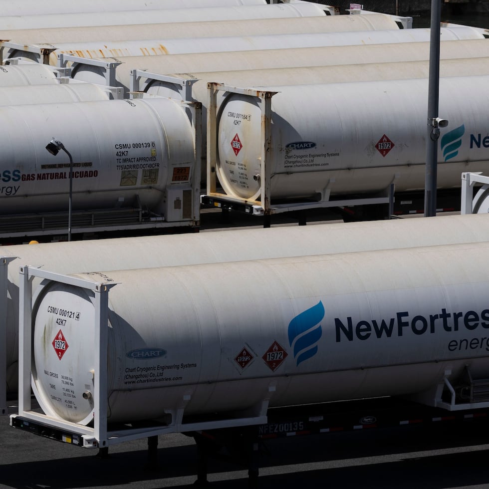 NFE personnel were not available to answer questions from legislators, stating that they only anticipated showing the terminal's operations.