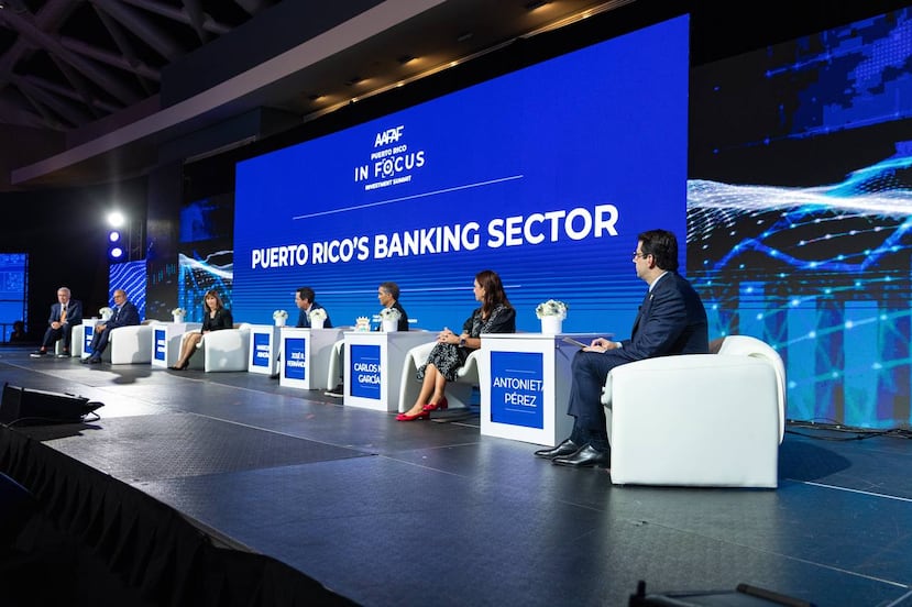 El panel se centró en la recuperación económica, la disciplina fiscal, el marco regulatorio y el potencial de expansión del sector bancario para impulsar el desarrollo económico de Puerto Rico.
