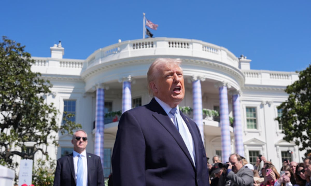 Donald Trump querría “quedarse con el petróleo” de Irán, pero dice que Estados Unidos pide el fin de guerra