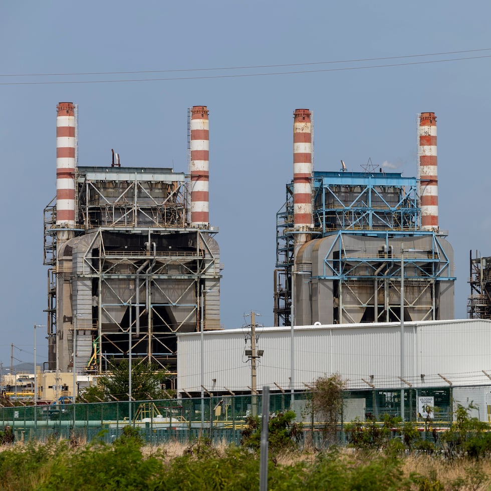 Actualmente, las unidades #5 y #6 de Costa Sur pueden generar unos 800 megavatios.