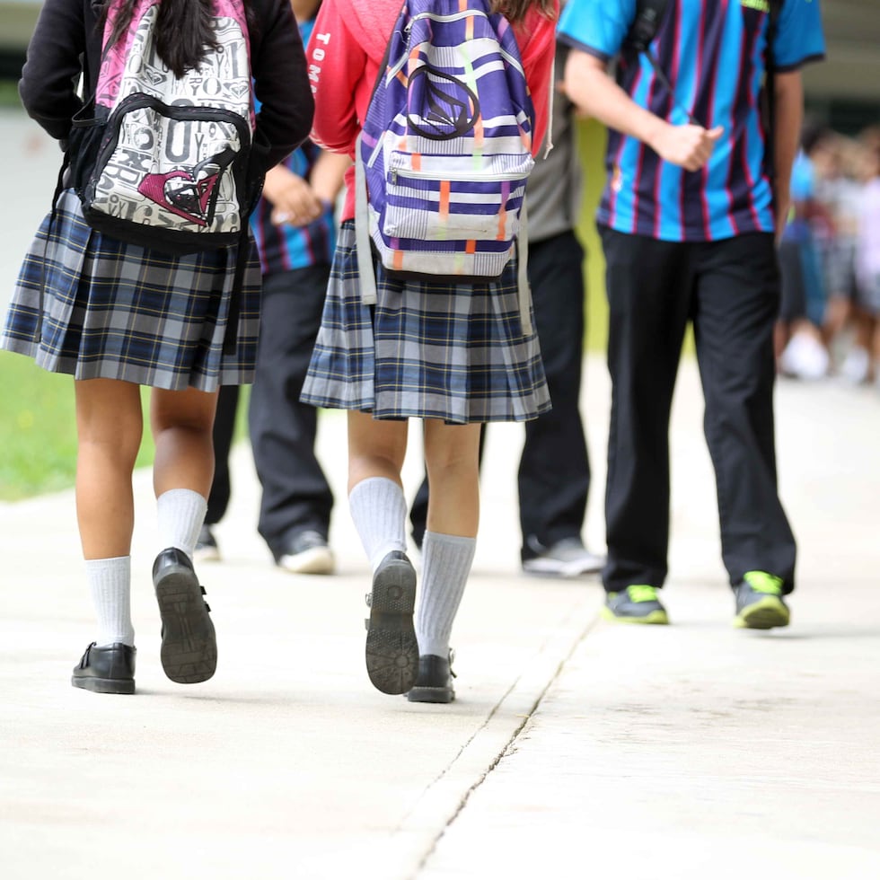 Educación señaló que personal de la escuela ha estado en comunicación con la familia y le brinda apoyo.