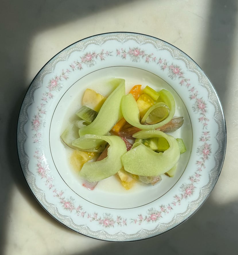 Ensalada de tomátes con melón y guanábana del restaurante Verde Mesa, en el Viejo San Juan.
