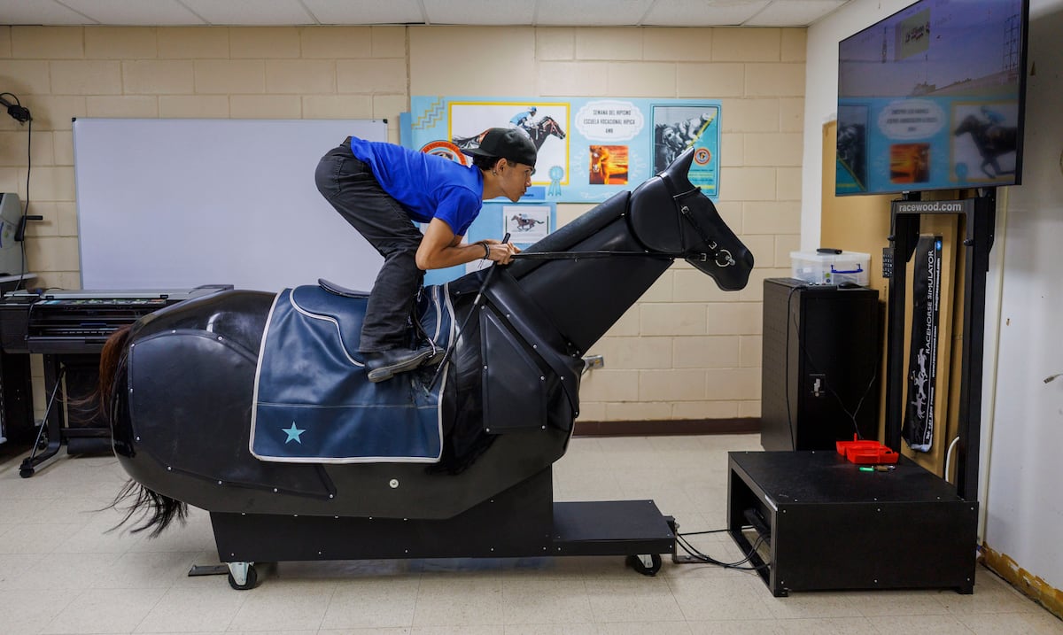 How do jockeys learn to handle a 1,200-pound horse? This is the school that trained brothers José and Irad Ortiz