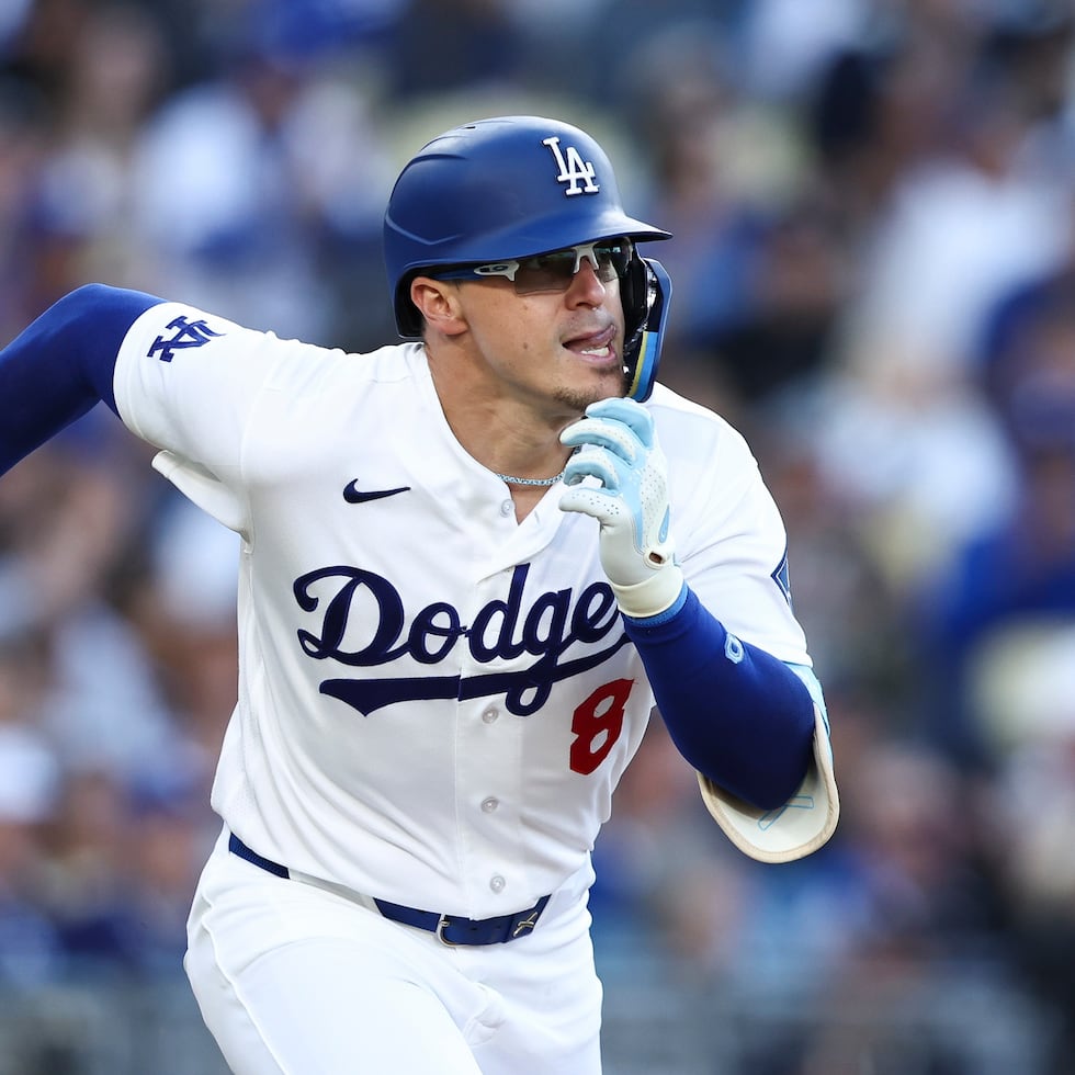 Enrique "Kike" Hernández está programado para reintegrarse a los Dodgers el 28 de julio.