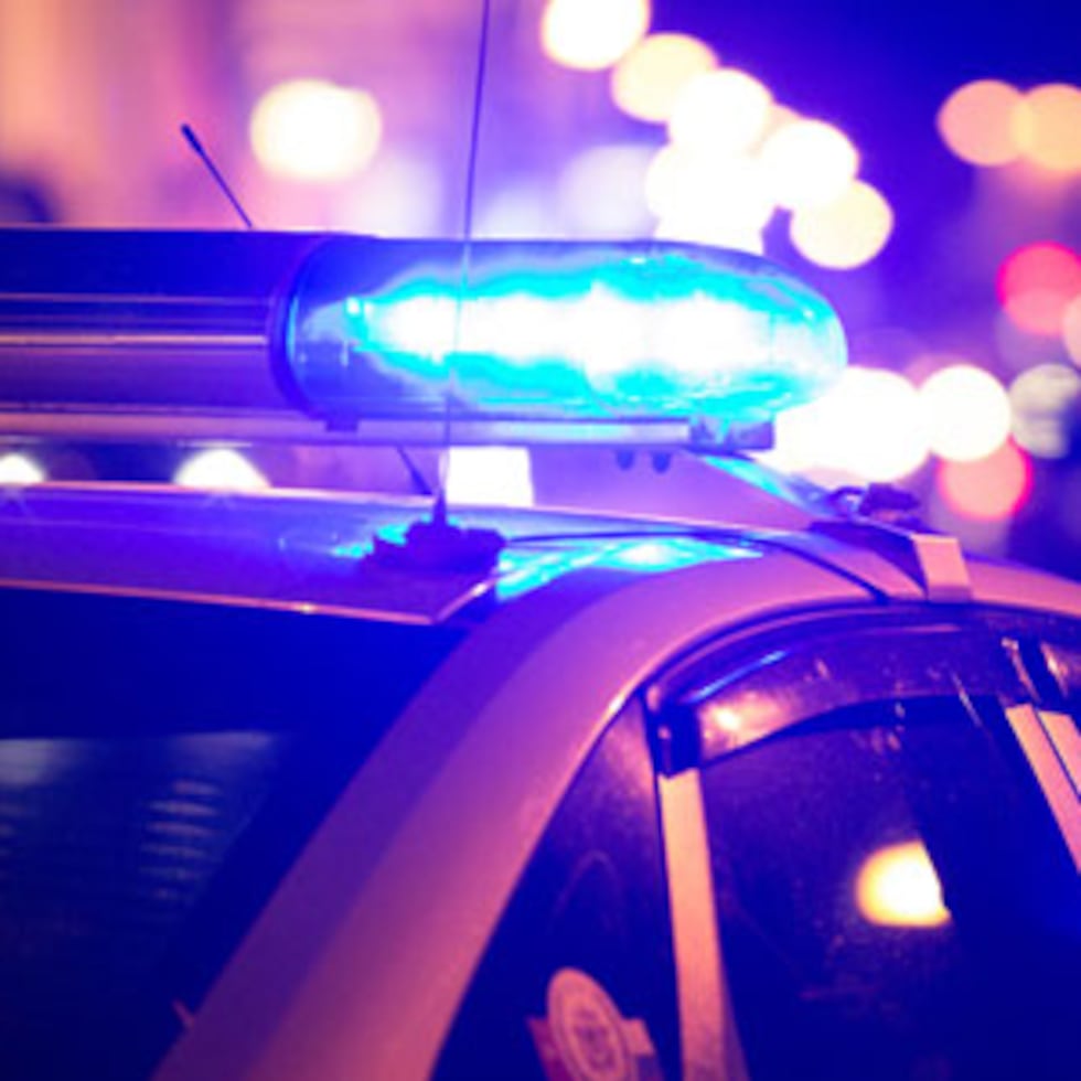 De momento, la Policía no ha ofrecido la identidad de las dos víctimas, ni de la persona que resultó herida.