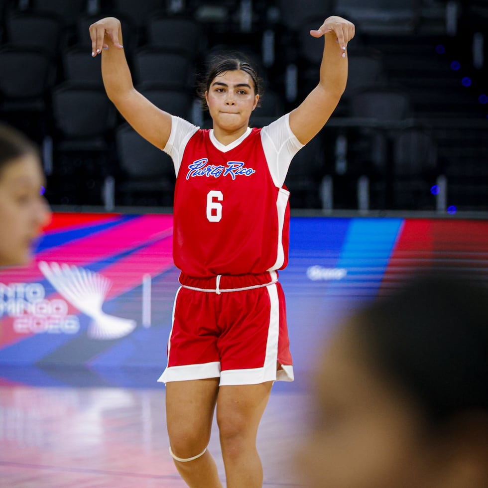 Arianis Rivera aportó 11 unidades por Puerto Rico.