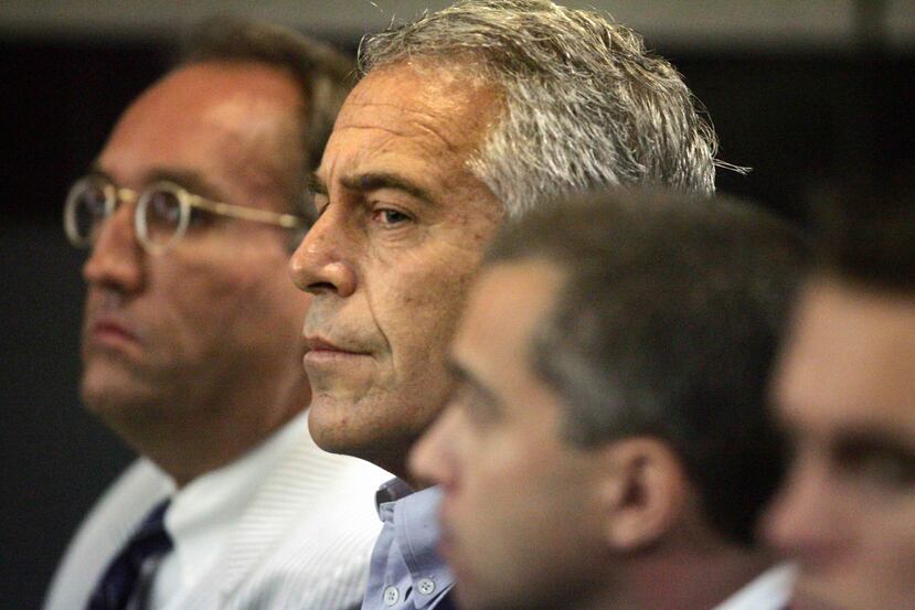 El agresor sexual registrado Jeffrey Epstein fue detenido por las autoridades federales. (AP)