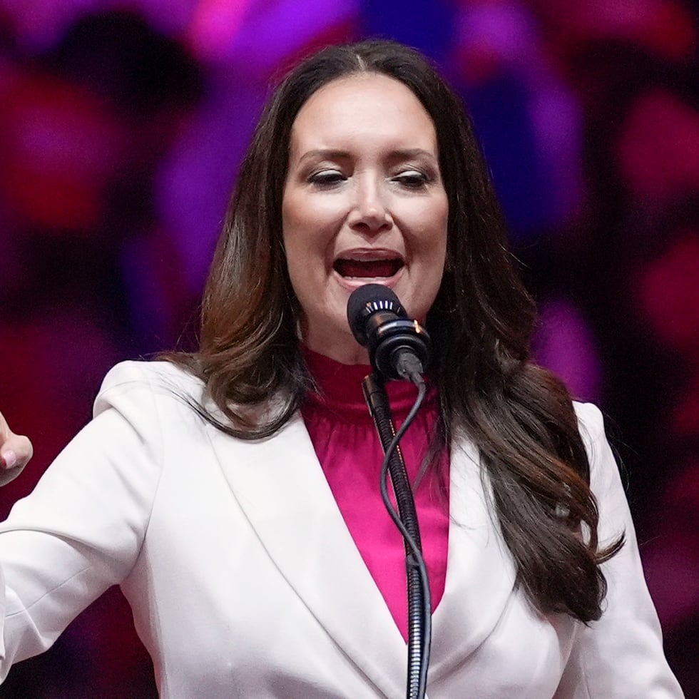 La secretaria de Agricultura, Brooke Rollins, anunció que su departamento no va a financiar paneles solares en tierras agrícolas.