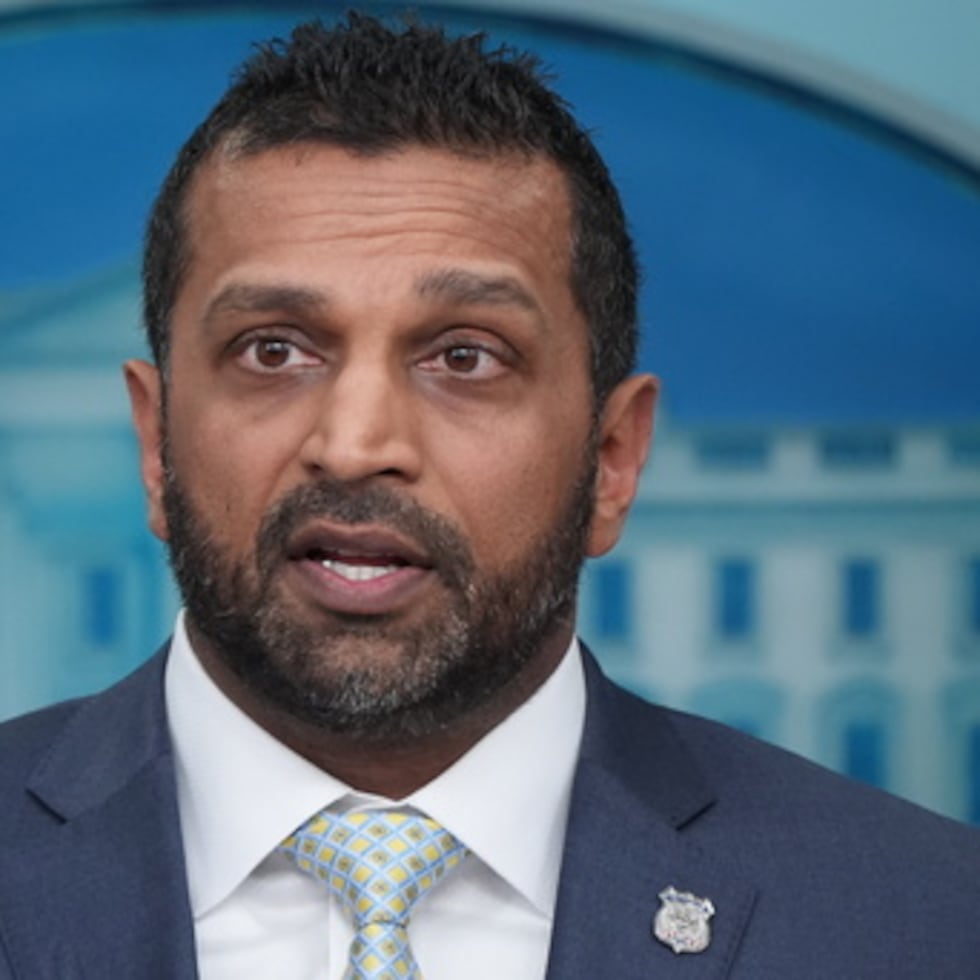 El director del FBI, Kash Patel, habla durante una rueda de prensa en la Casa Blanca.