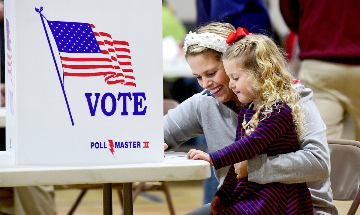 Demócratas y expertos alertan sobre interferencia de Trump en elecciones legislativas del 3 de noviembre