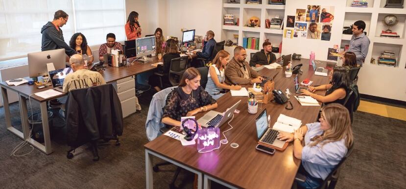 El equipo de Adworks Corp. se caracteriza por su compromiso.
