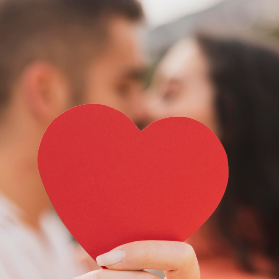 Una versión estilizada del corazón humano se ha convertido en uno de los símbolos más universales del amor romántico.