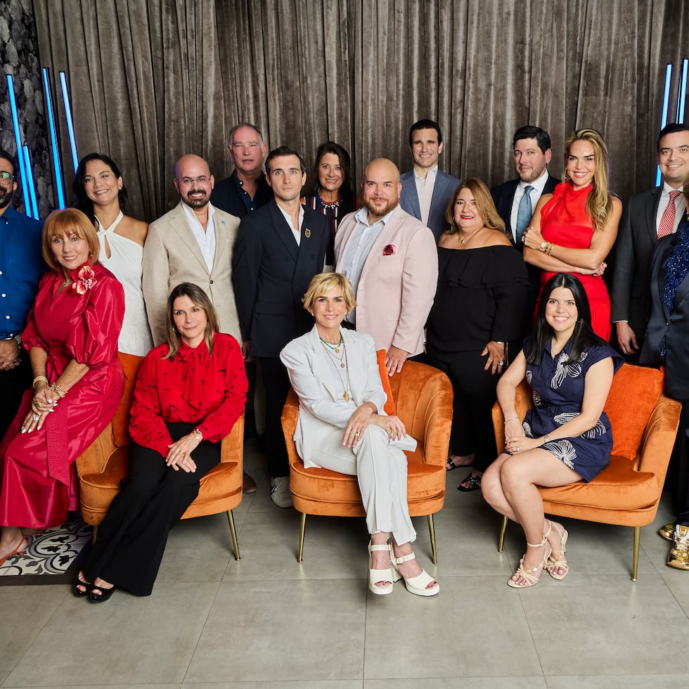 El comité organizador de la Gala Anual del Museo de Arte de Ponce. Al centro, la presidenta de la Junta de Directores, María Luisa Ferré Rangel, y el director ejecutivo, Marcos Montero.