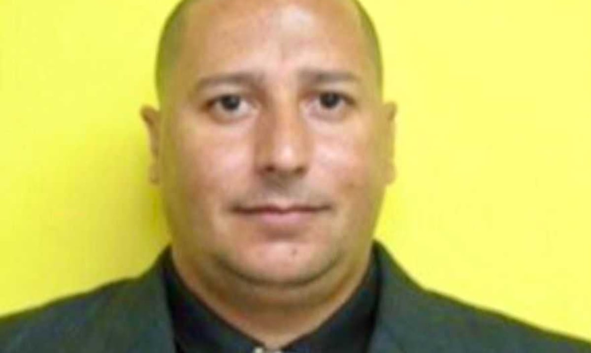 Dan de alta a uno de los sospechosos del asesinato del agente Eddie Santiago Rentas