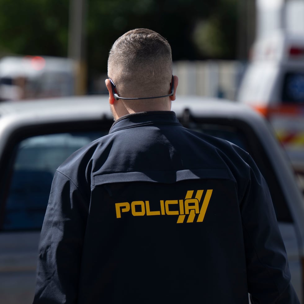 Tras su fallecimiento, personal de la División de Patrullas de Carreteras de Aguadilla asumió jurisdicción de la pesquisa.