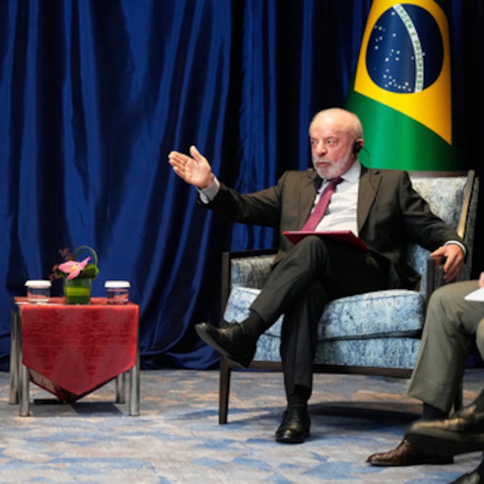 ARCHIVO - El presidente de EEUU, Donald Trump, se reúne con el presidente de Brasil, Luiz Inácio Lula da Silva, al margen de la Cumbre de la ASEAN en Kuala Lumpur, Malasia, el 26 de octubre de 2025.