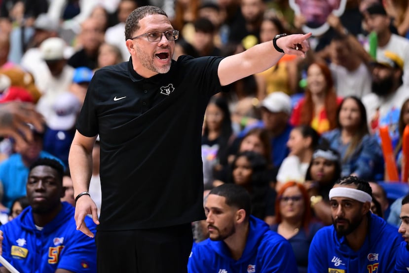 Iván Ríos guió a los Osos a la serie final del BSN en 2024 contra los eventuales campeones Criollos.