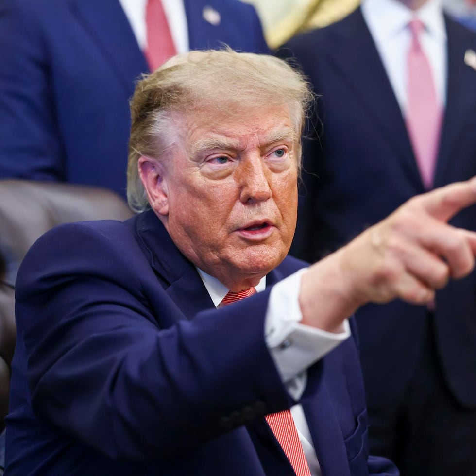 Donald Trump mandó a callar al corresponsal de la Casa Blanca para el diario británico The Independent, Andrew Feinberg.