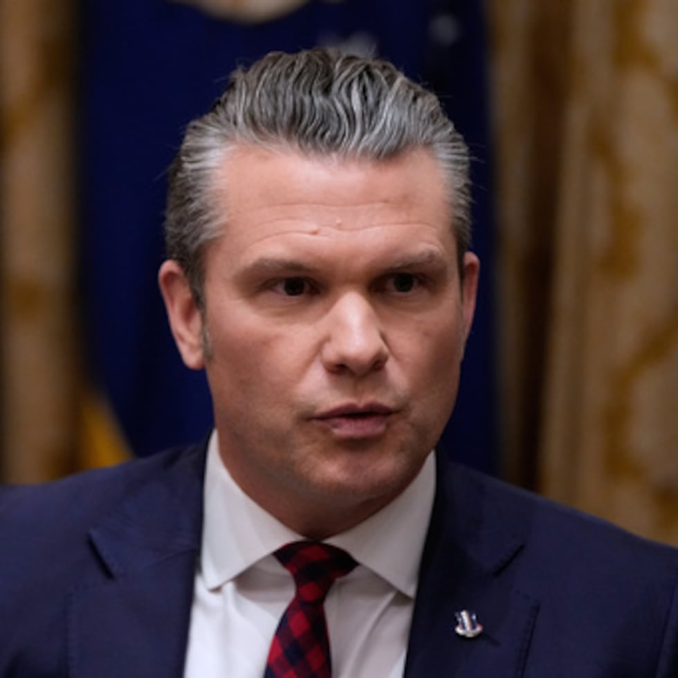 El secretario de Defensa estadounidense Pete Hegseth en la Casa Blanca en Washington, el 2 de diciembre del 2025. (AP foto/Julia Demaree Nikhinson)