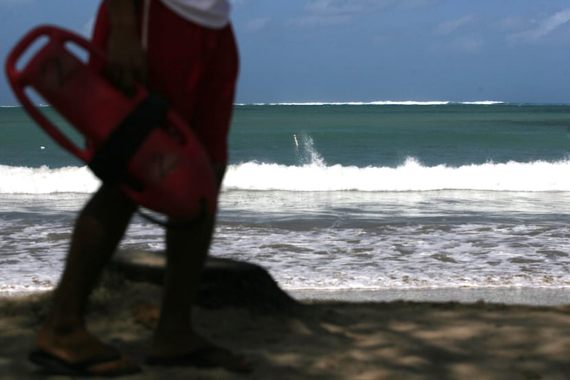 Un salvavidas cerca de la playa.