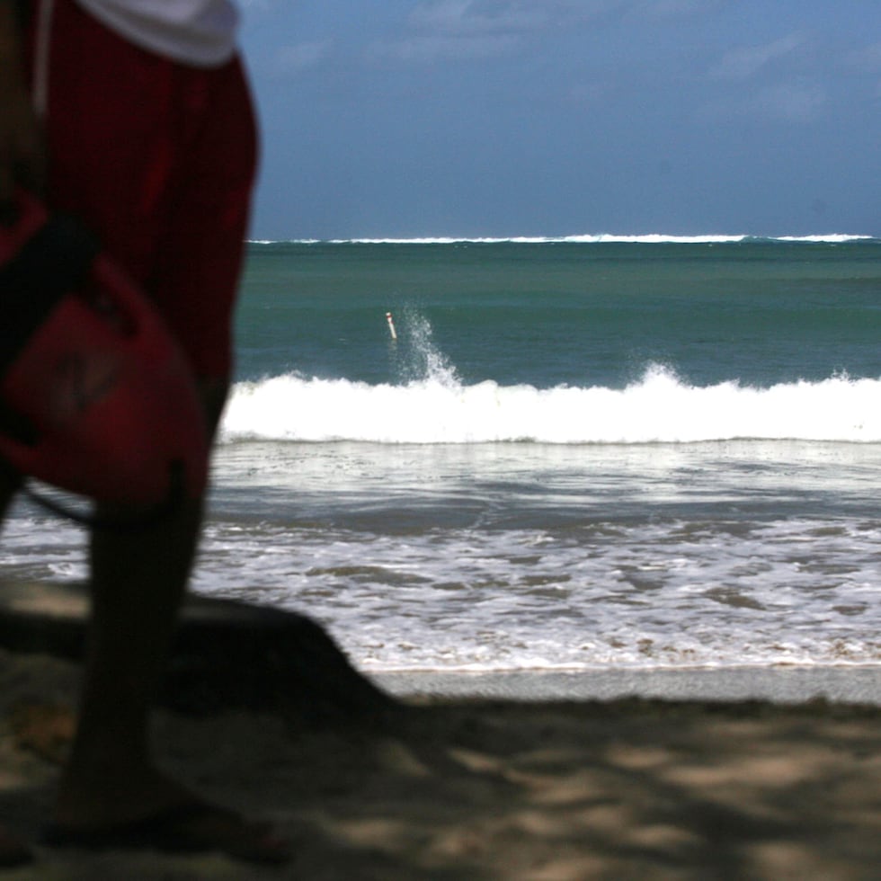 En cuanto al tiempo, parchos de humedad arrastrados por los vientos estarán provocando aguaceros breves.